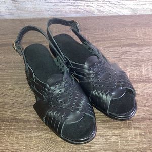Vintage Ladies Black Huaraches 7N